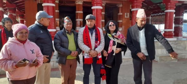 नेपाली काङ्ग्रेसका युवा नेता गगन थापा धार्मिक यात्रामा ,बैतडीमा स्वागत गरियो
