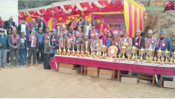 सुर्नया गाउँपालिकास्तरीय राष्ट्रपति रनिङ शिल्डको उपाधि मावि मूलखटालीले उचाल्यो , लगातार चार पटकको रेकर्ड राख्न सफल