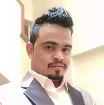 बैतडीकाे सुर्नयाका नागरिकलाई मतदाता परिचयपत्र बनाउन समाजसेवी बिष्टकाे नि:शुल्क बस सेवा