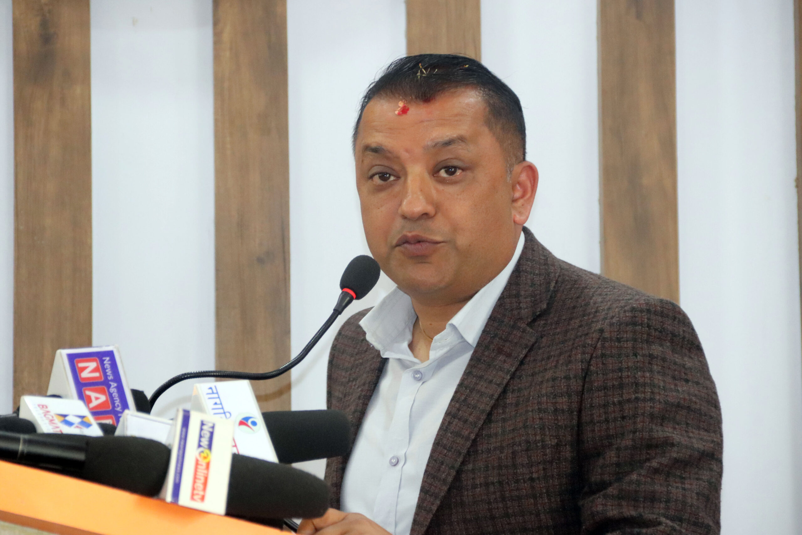 सहकारी ठग्ने होस् वा मान्छे बेच्ने होस्, कुनै शक्तिको आडमा उन्मुक्ति पाउनु हुँदैन : काङ्ग्रेस नेता  थापा